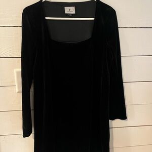 Tuckernuck Black Pompander place Long Sleeve velvet Dress